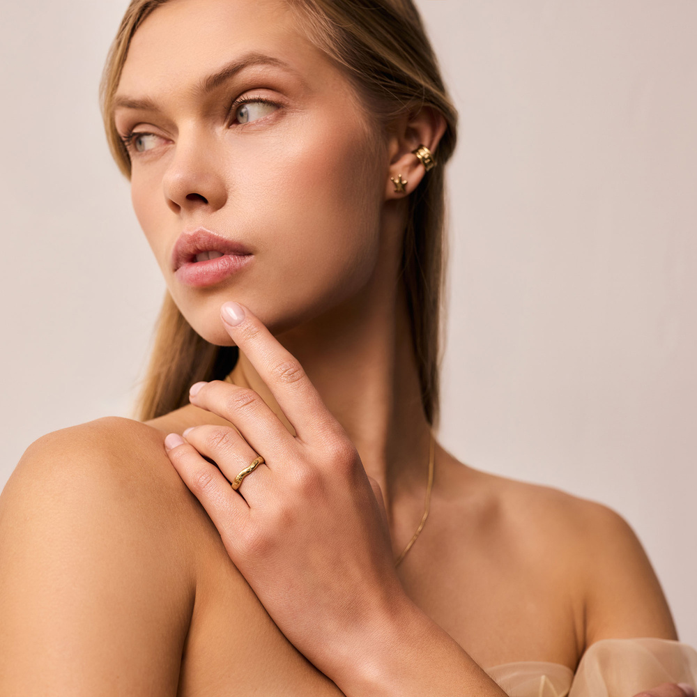 Złota regulowana obrączka STARS