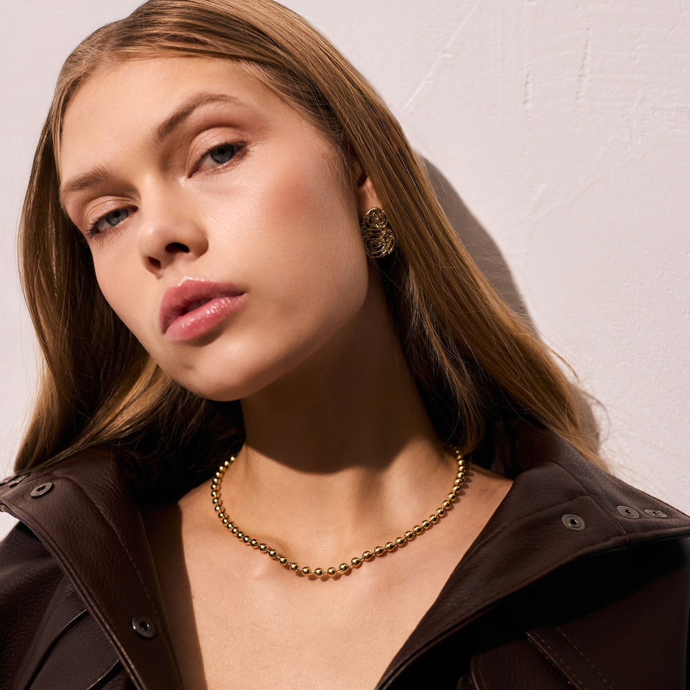 Złoty naszyjnik Universe