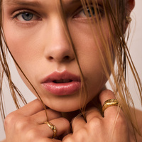 Złota obrączka AQUA