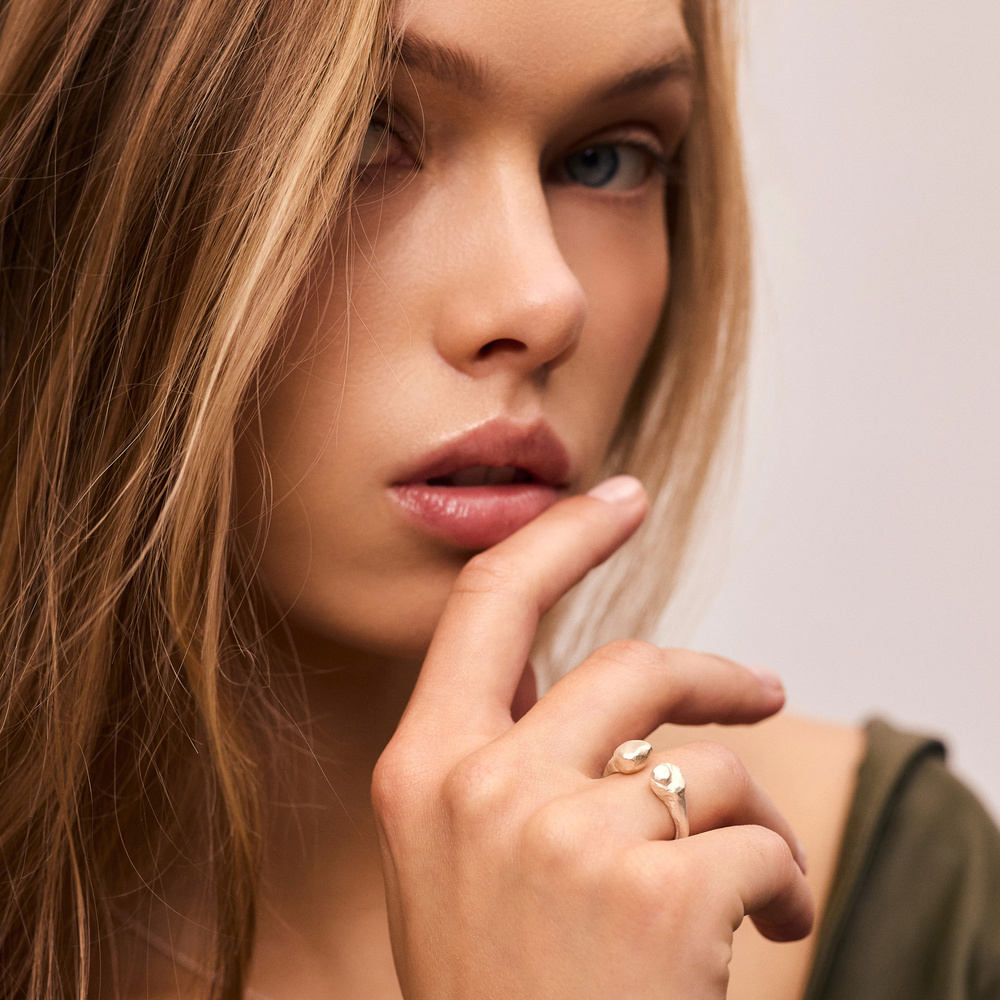 Srebrny pierścionek BALANCE