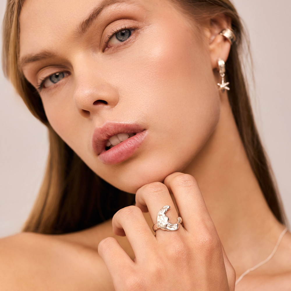 Srebrny pierścionek LUNA