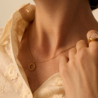 Złoty naszyjnik ze słońcem Serenity