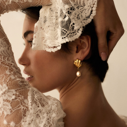 Złote kolczyki muszle z perłą Sirene