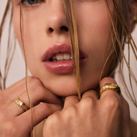 Złota obrączka AQUA