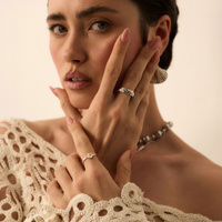 Srebrny pierścionek z białym agatem La Mer