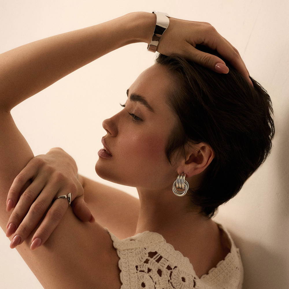 Srebrna sztywna bransoletka Leaf