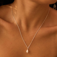 Srebrny naszyjnik z naturalną perłą Twinkle