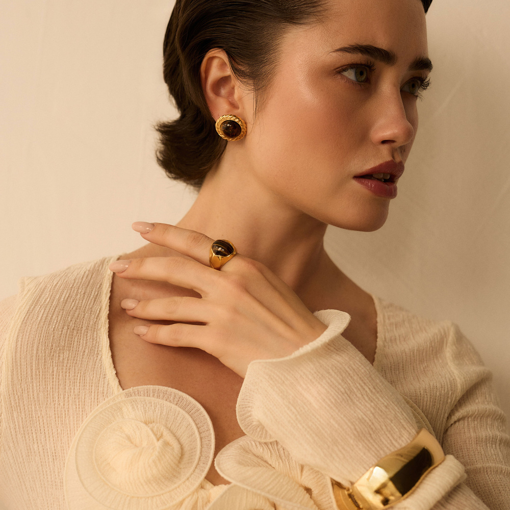 Złoty pierścionek z oczkiem tygrysim Noir