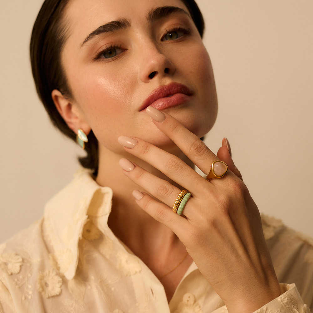 Złoty pierścionek z zieloną emalią Mint