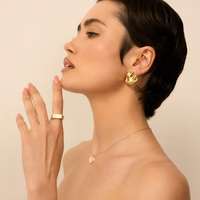 Złote kolczyki Wavy