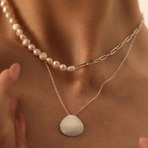 Srebrny naszyjnik z muszelką Moana