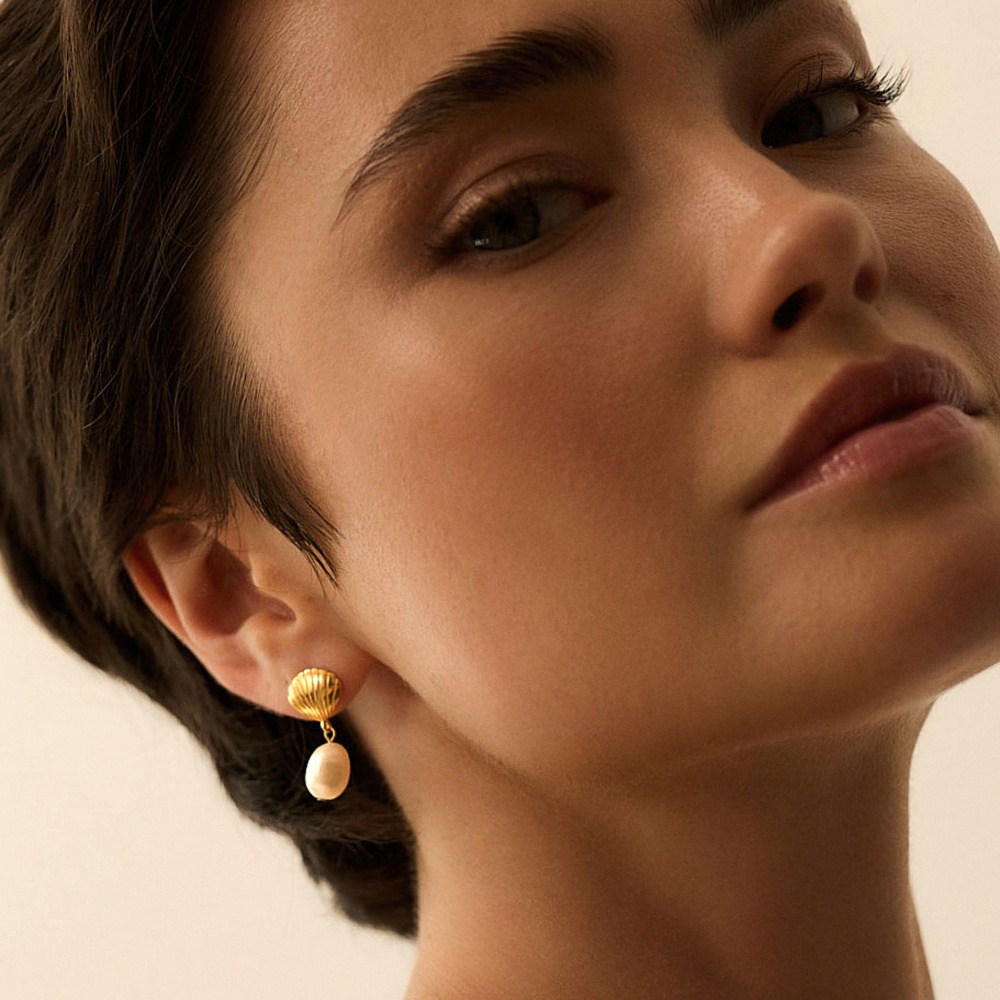 Złote kolczyki z perłą słodkowodną Mermaid