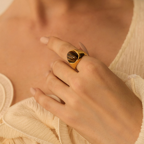 Złoty pierścionek z oczkiem tygrysim Noir