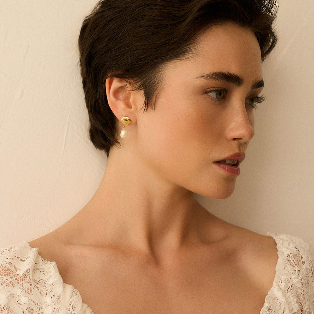 Złote kolczyki z perłą słodkowodną Mermaid