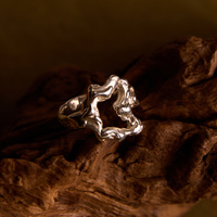 Złoty regulowany pierścionek IGNIS