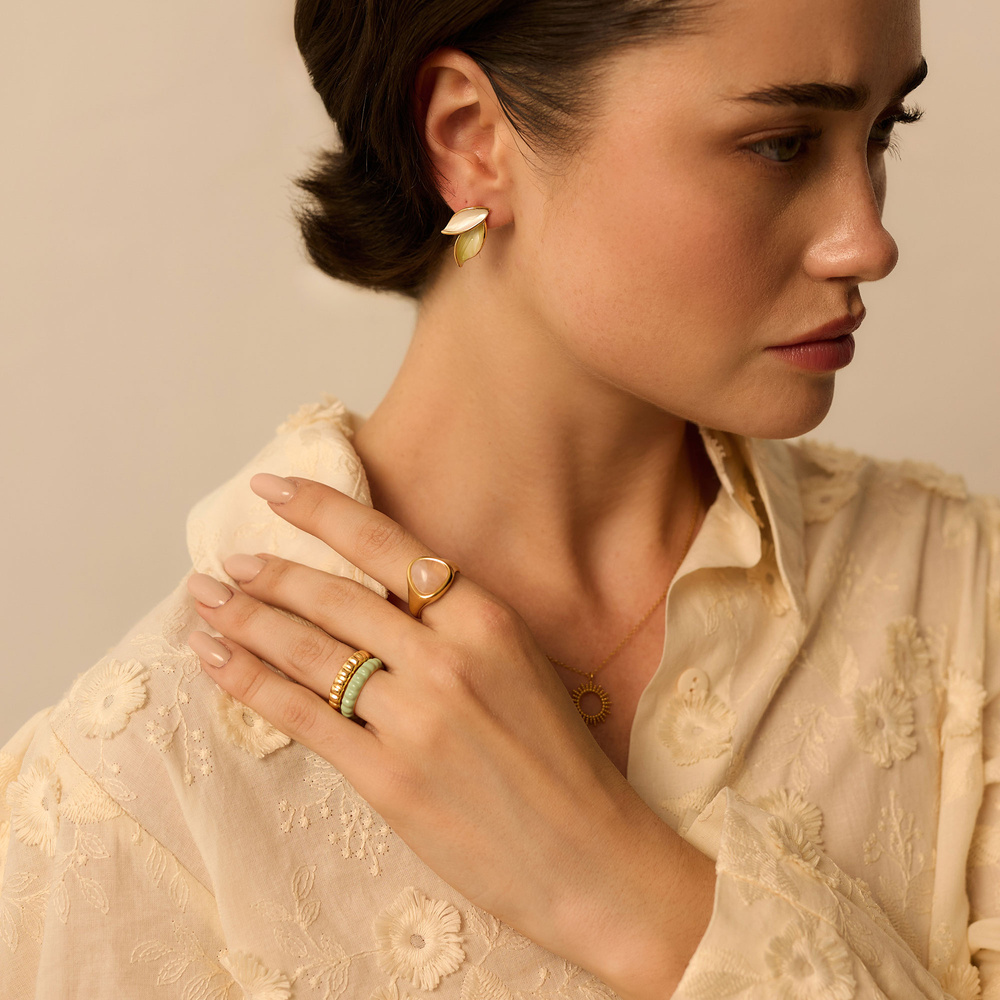 Złoty pierścionek z zieloną emalią Mint