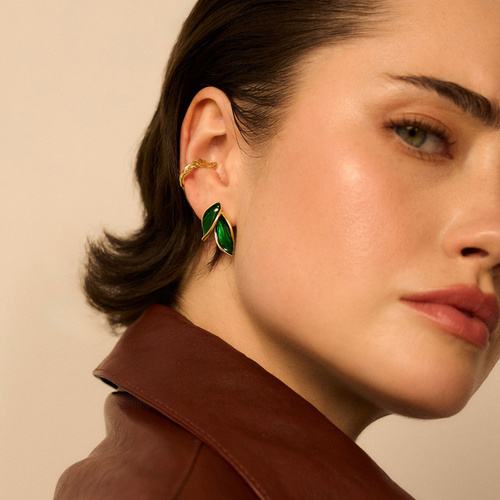 Złote kolczyki listki z zieloną emalią