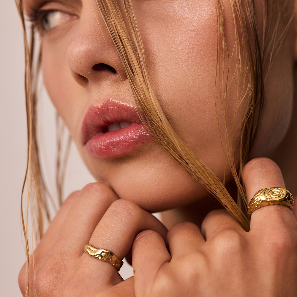 Złota obrączka AQUA