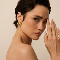 Złote kolczyki Wavy