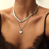 Srebrny naszyjnik z masą perłową Pinky Love