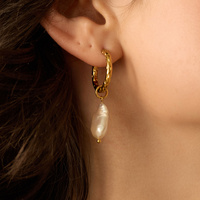 Złote kolczyki z pereł naturalnych Cloud N°1