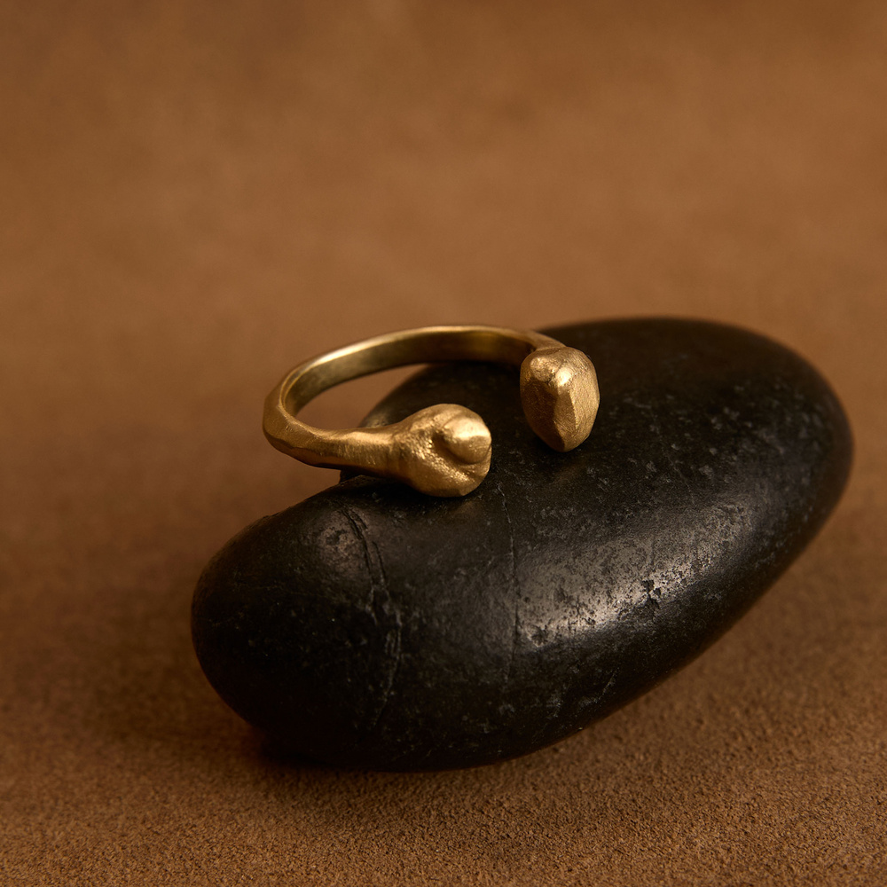 Złoty pierścionek BALANCE