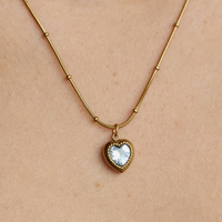 Złoty naszyjnik Crystal