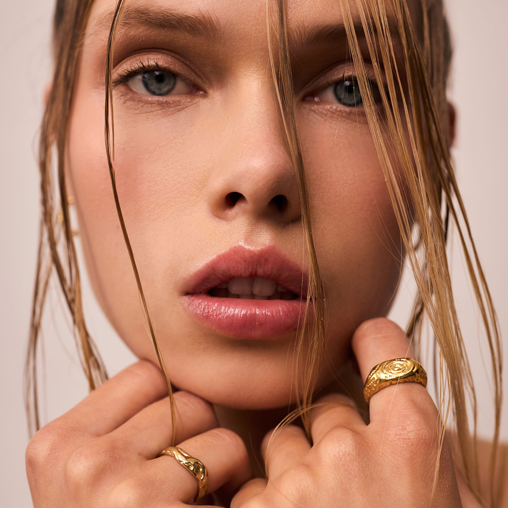 Złota obrączka AQUA