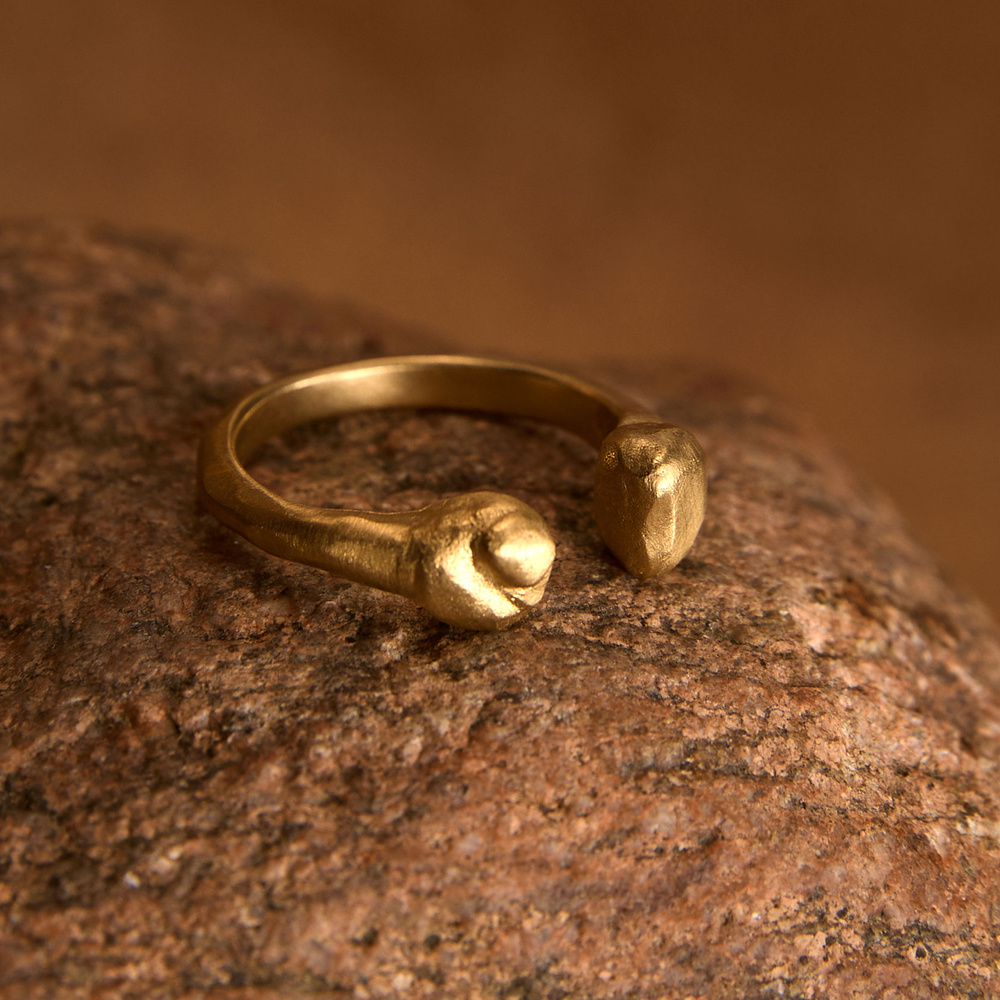 Złoty pierścionek BALANCE