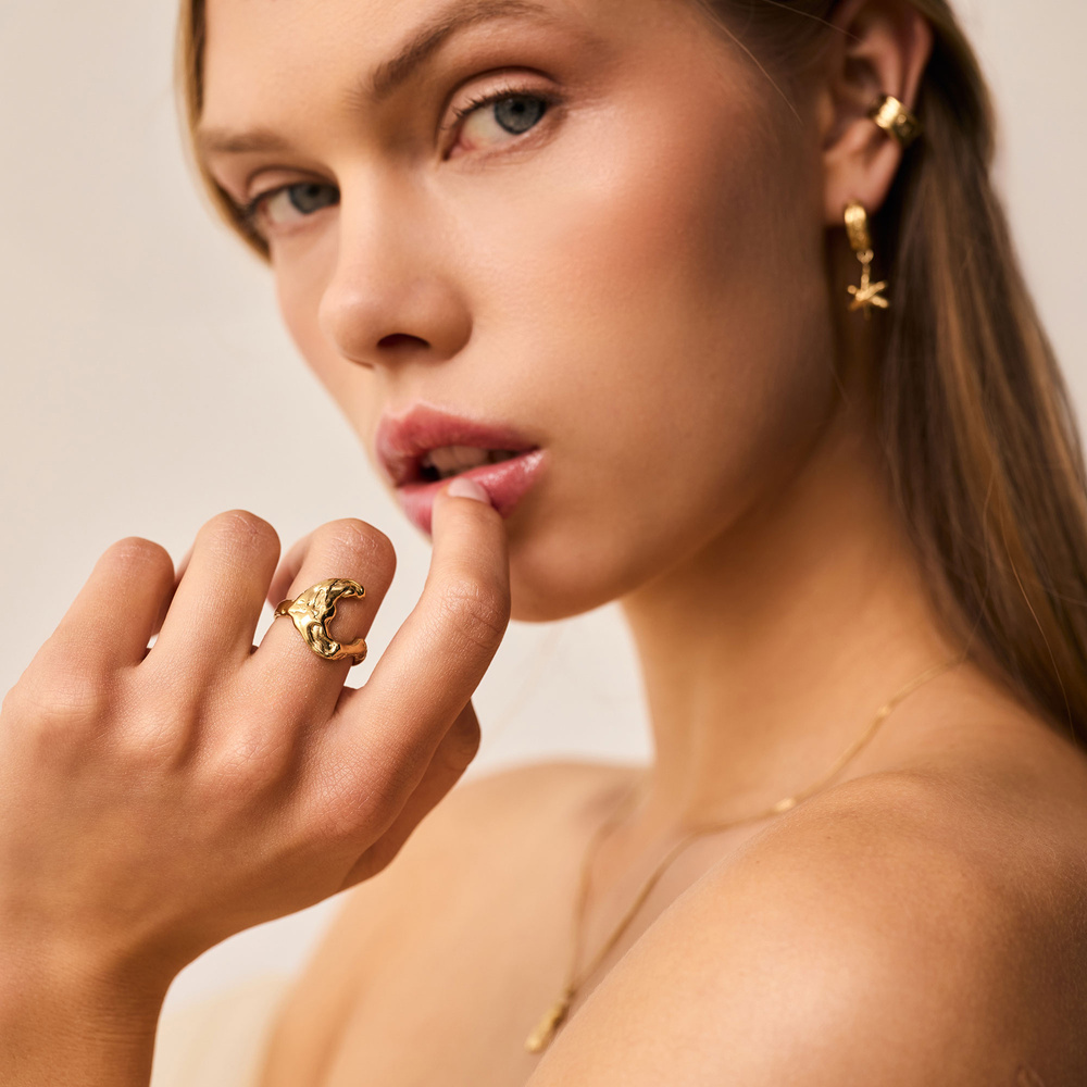 Złoty pierścionek LUNA