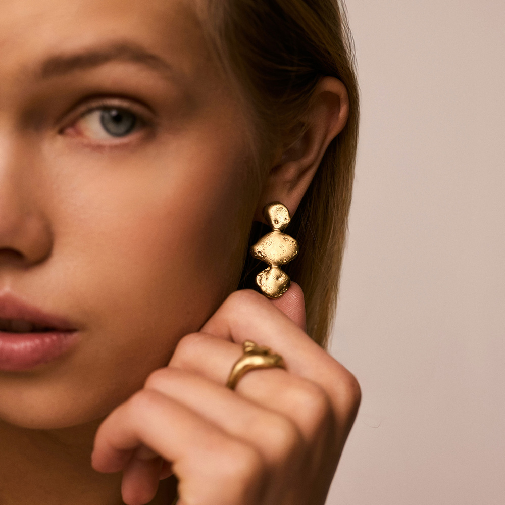 Złote kolczyki BALANCE