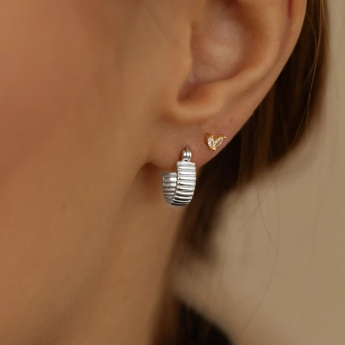 Srebrne kolczyki z prążkami Sabre (srebro 925)