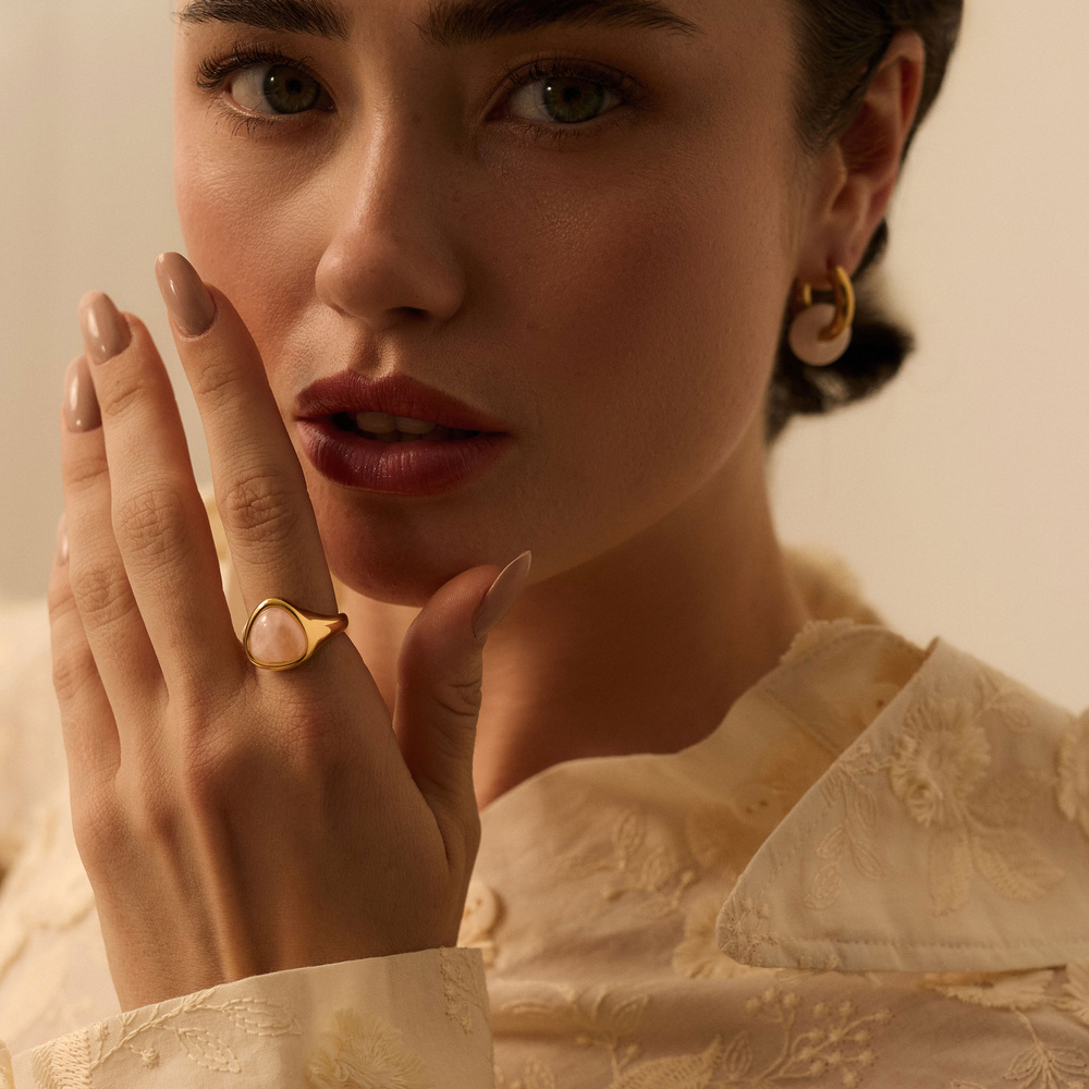 Złoty pierścionek z kwarcem różowym Trinity N°2