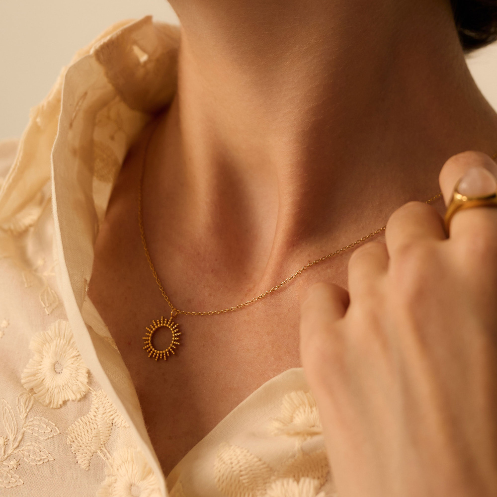 Złoty naszyjnik ze słońcem Serenity