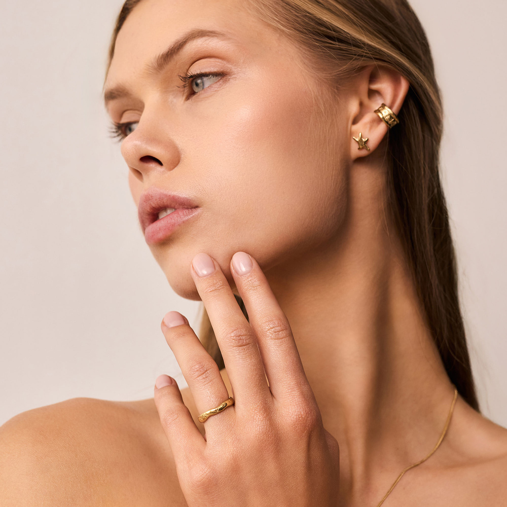 Złota regulowana obrączka STARS