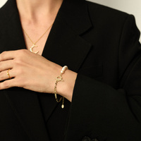 Złota bransoletka z perłami Whisper N°2