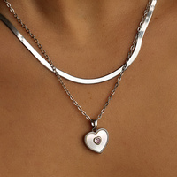 Srebrny naszyjnik z masą perłową Pinky Love