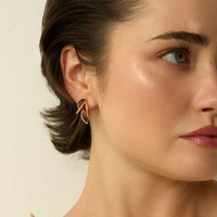 Złote kolczyki listki z bordową emalią