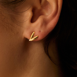 Złote kolczyki Petite Amour