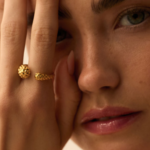 Złoty regulowany pierścionek Fossil