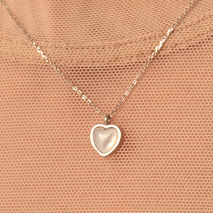 Naszyjnik serce z masą perłową (srebro 925)