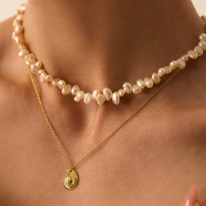 Złoty naszyjnik z muszlą Shell Mini 